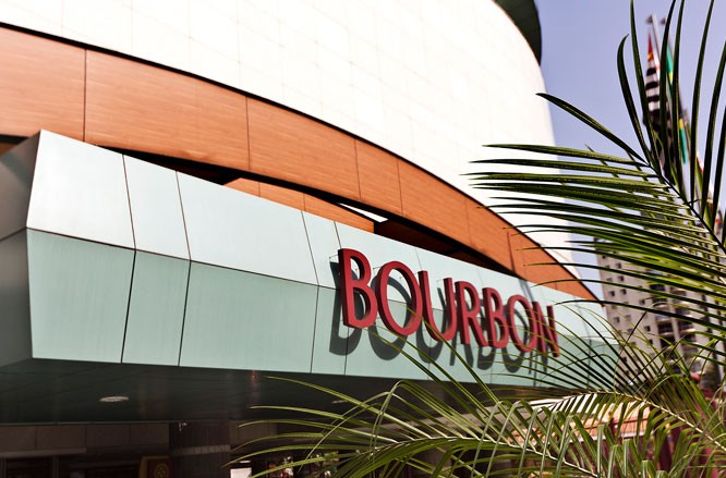 Shopping Bourbom é um excelente centro de compras na vizinhança. Apartamentos à venda em Perdizes!
